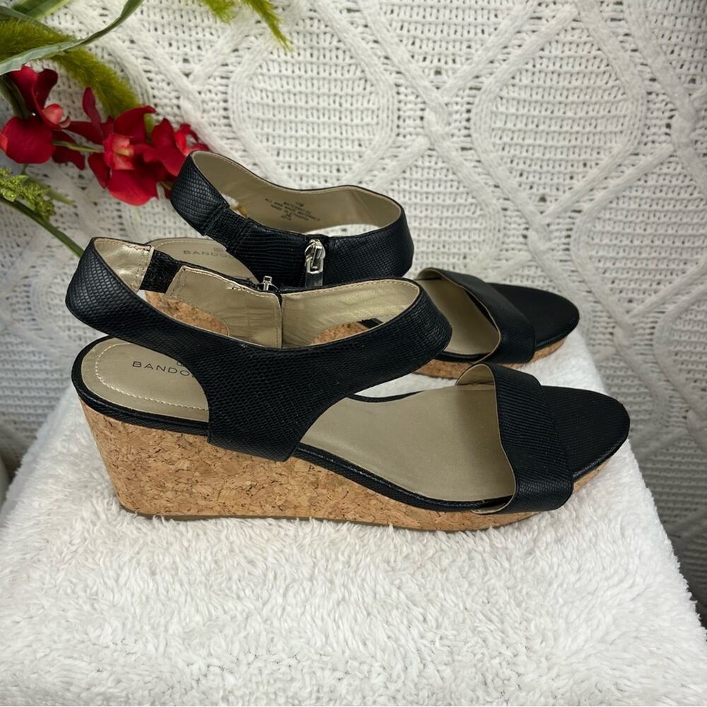 BANDOLINO | Black Textured "Tessa" Wedge Sandals - Picture 5 of 12
